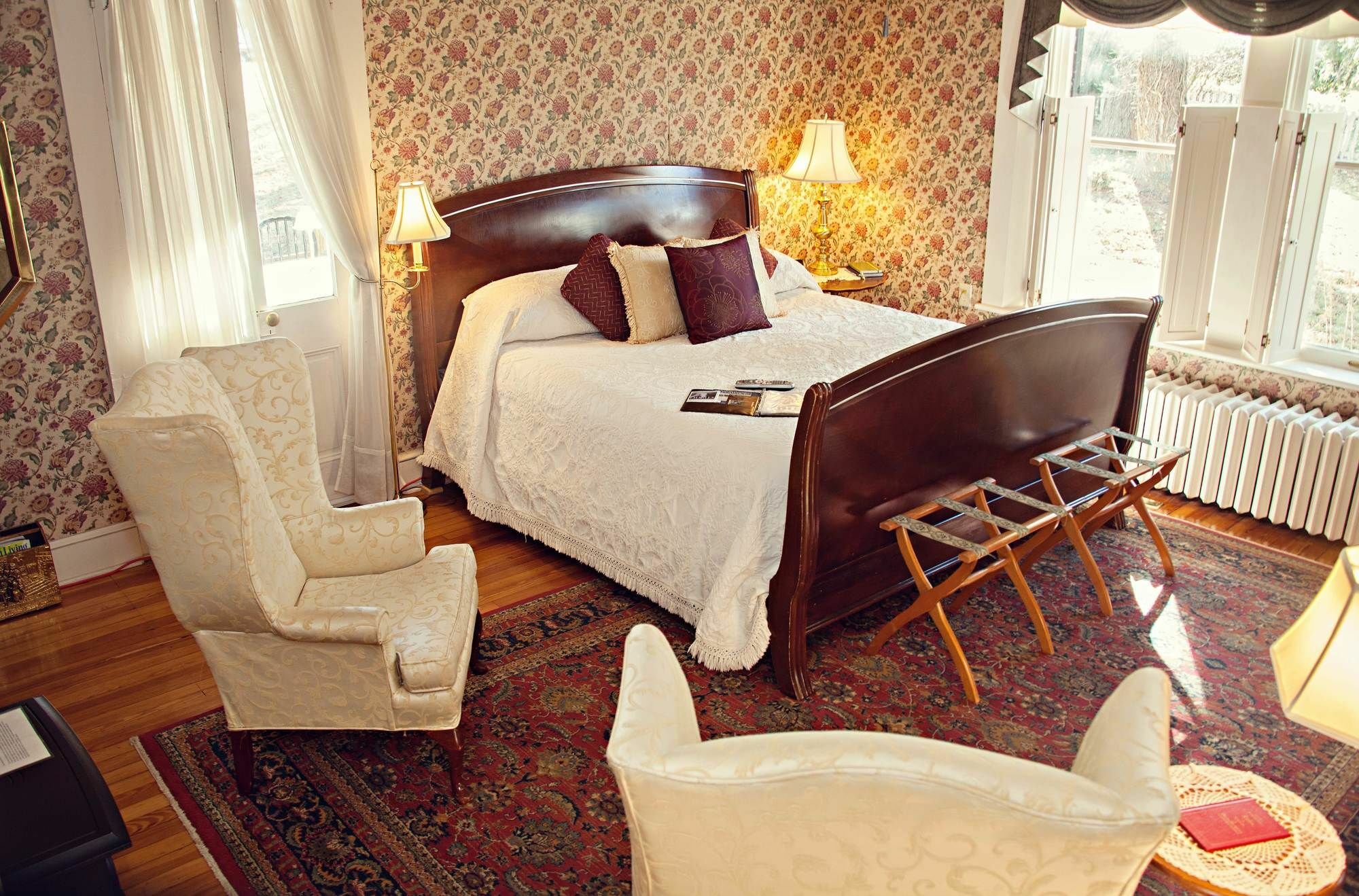 The Carriage Inn Bed And Breakfast Charles Town Εξωτερικό φωτογραφία
