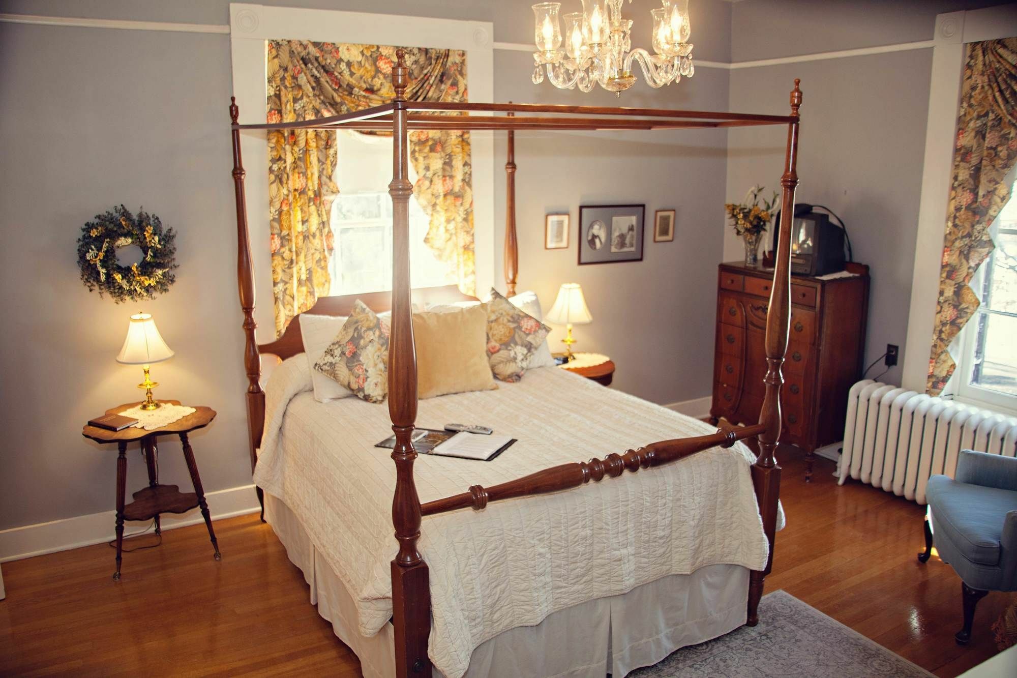 The Carriage Inn Bed And Breakfast Charles Town Εξωτερικό φωτογραφία